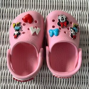 Pink Minnie mouse crocs 4c
